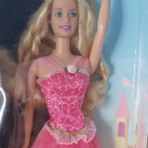 Sold Mattel Barbie Pretty Princess 2001 Boxed Long Hair Pink Barbiecore Dress - Picture 3 of 16